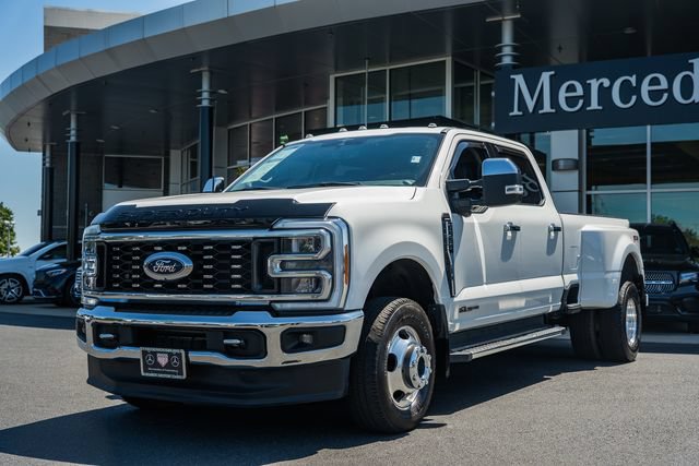 Used 2023 Ford F350 Lariat w/ Chrome Package AWD/4WD image 3