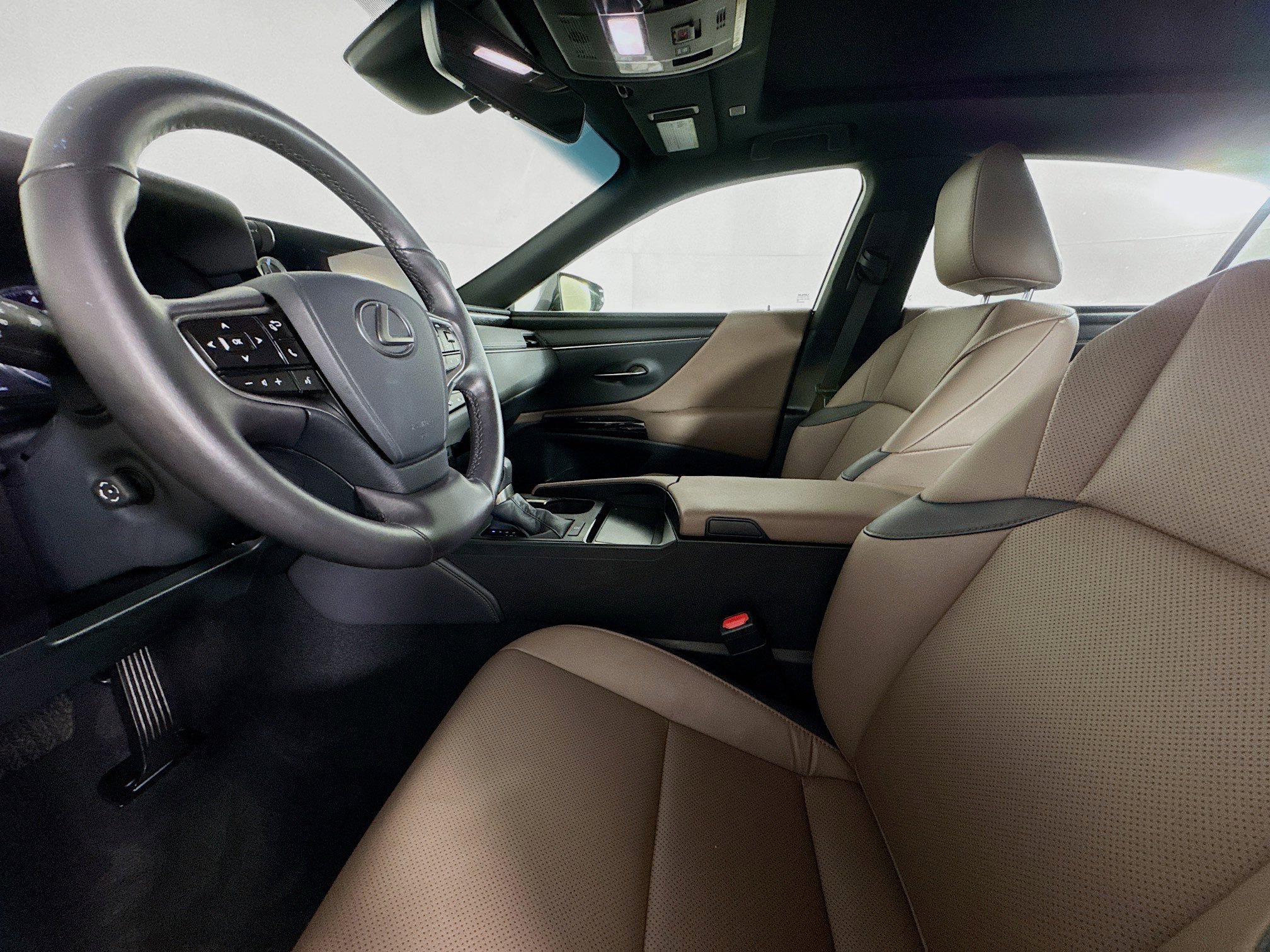 Used 2024 Lexus ES 350 w/ Premium Package image 21