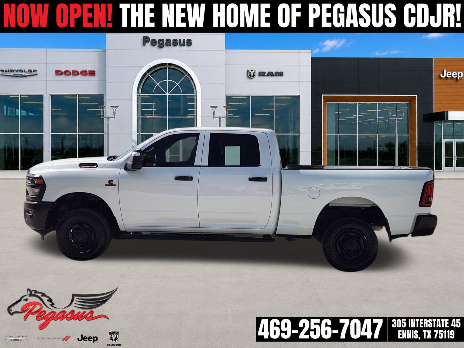 Used 2025 RAM 2500 Tradesman AWD/4WD image 3