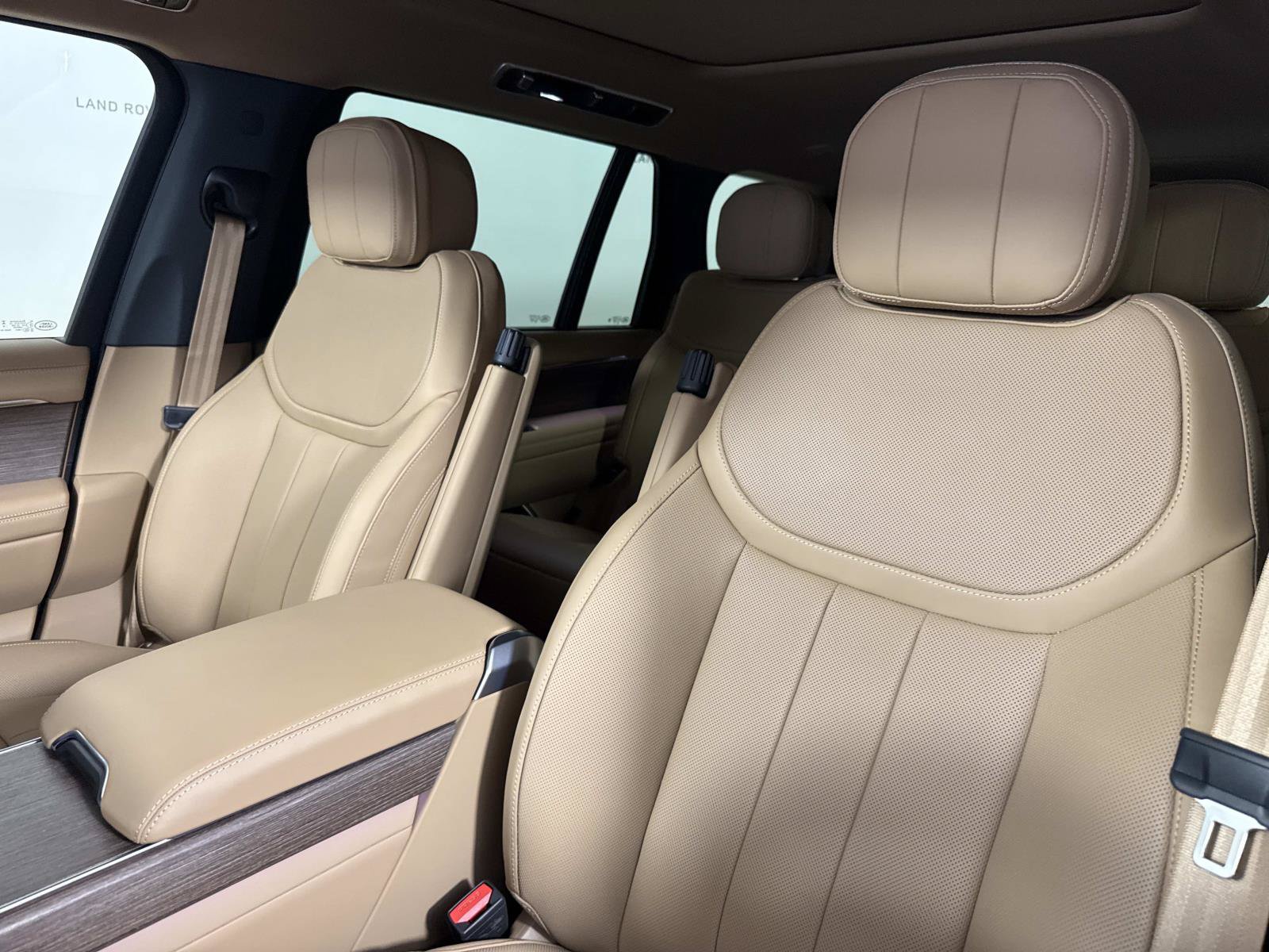 New 2026 Land Rover Range Rover Long Wheelbase SE AWD/4WD image 20