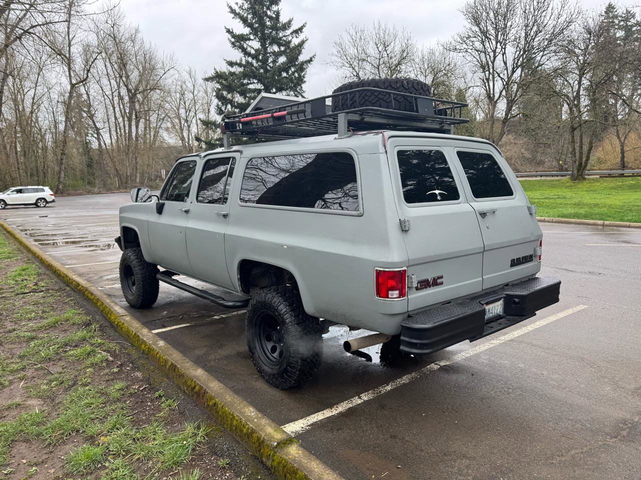 Used 1989 GMC Suburban 4WD image 6