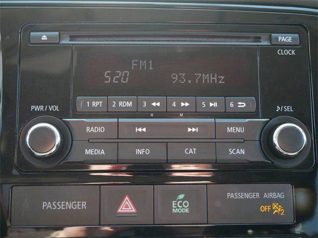 Used 2016 Mitsubishi Outlander ES image 20