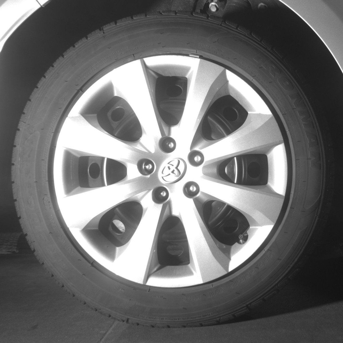Used 2025 Toyota Corolla LE FWD image 15