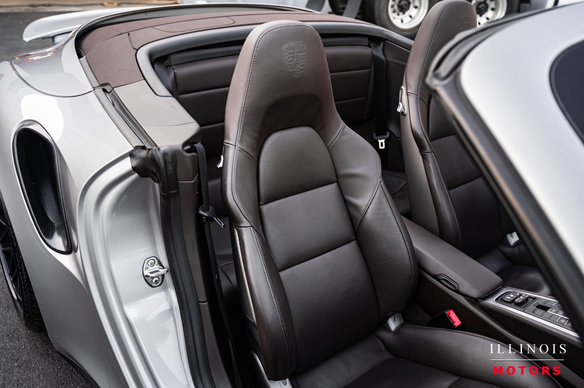 Used 2014 Porsche 911 Turbo image 37