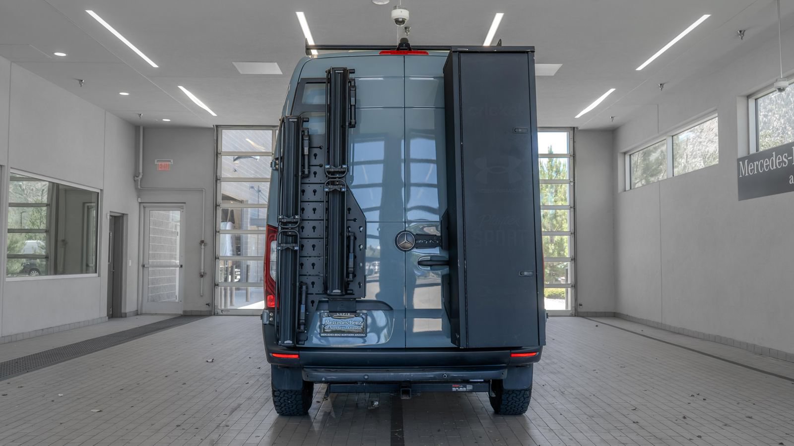 Used 2023 Mercedes-Benz Sprinter 2500 image 14