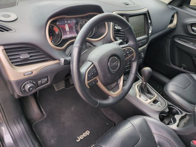 Used 2017 Jeep Cherokee High Altitude AWD/4WD image 7