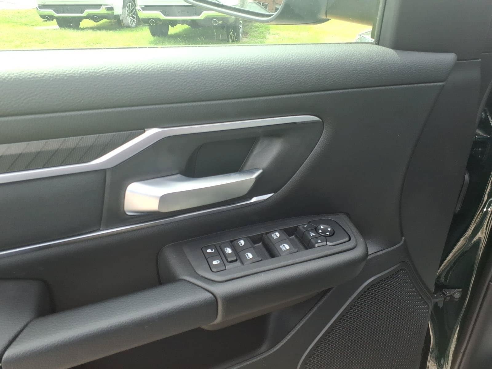 New 2026 RAM 1500 Big Horn AWD/4WD image 13