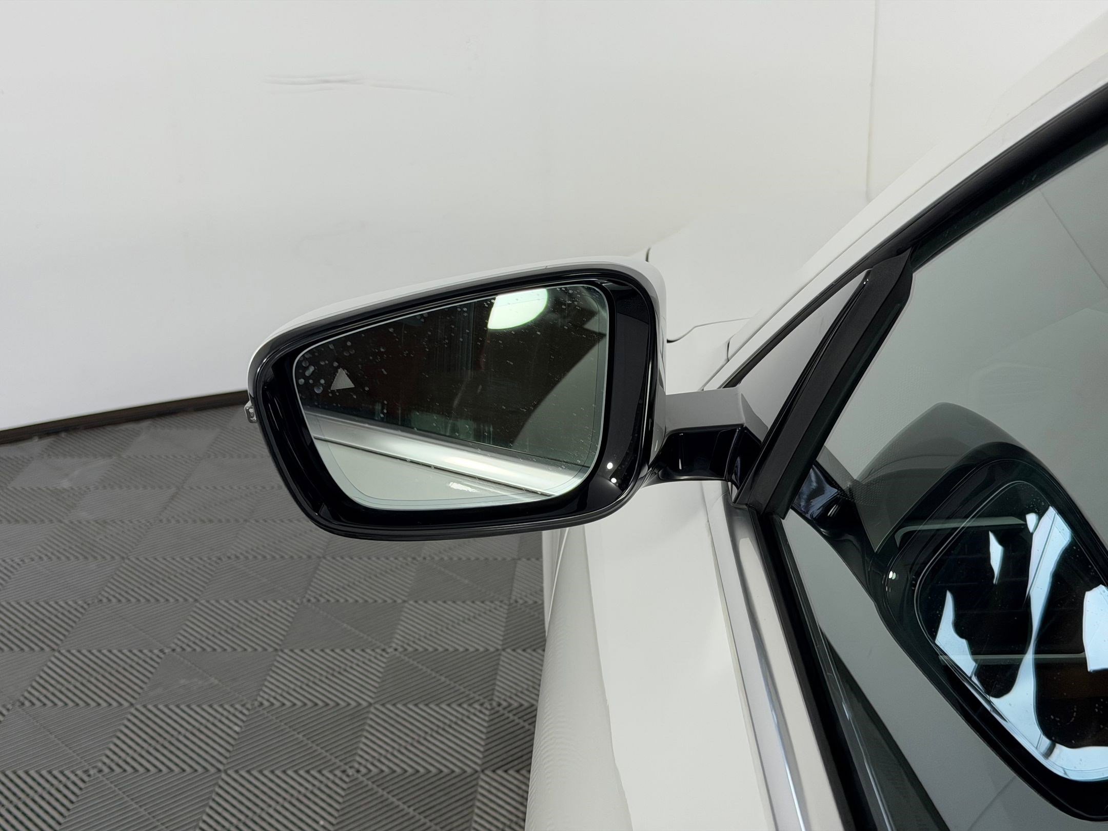 Certified 2023 BMW i4 eDrive35 image 21