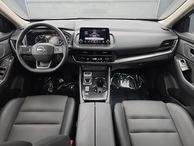 Used 2026 Nissan Rogue SV w/ SV Premium Package image 21