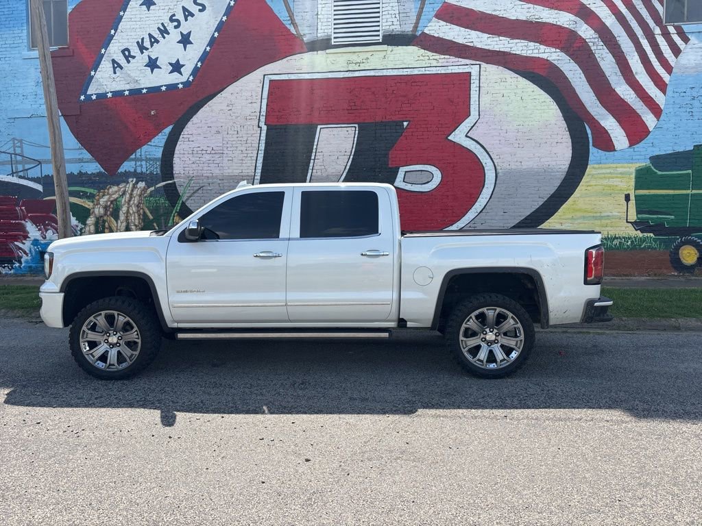 Used 2017 GMC Sierra 1500 Denali w/ Denali Ultimate Package AWD/4WD image 3