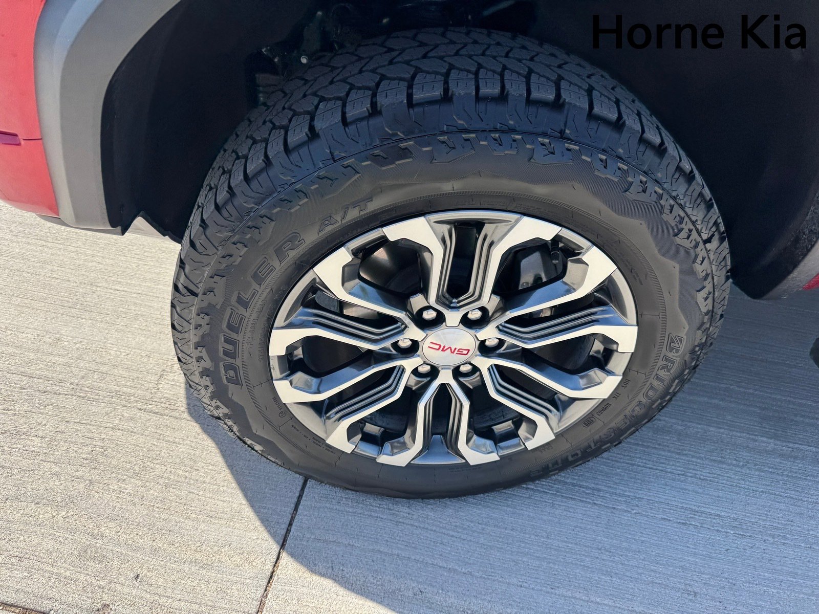 Used 2026 GMC Canyon Denali image 8