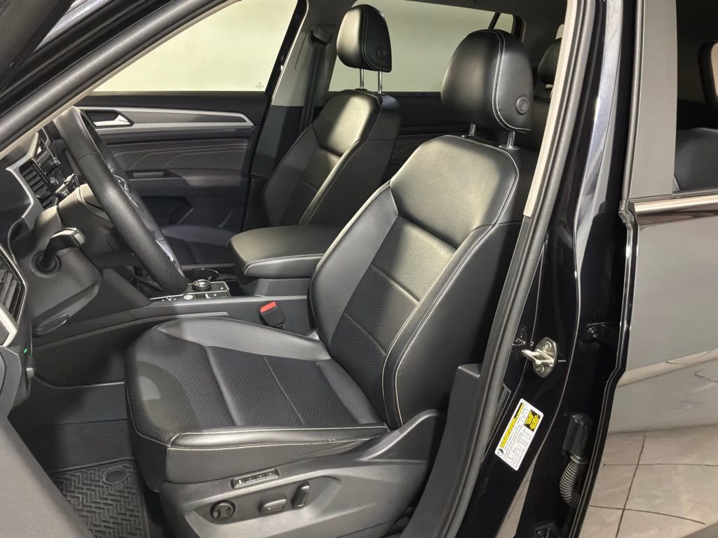 Used 2022 Volkswagen Atlas SEL R-Line image 7