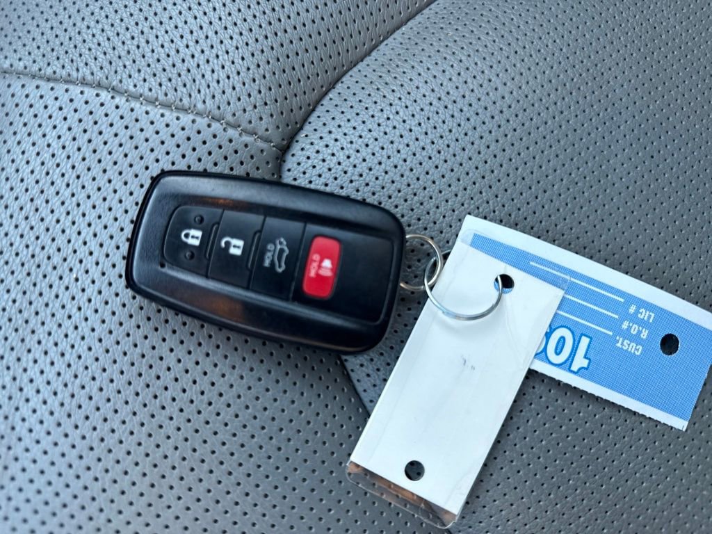 Used 2022 Toyota Highlander Platinum image 26