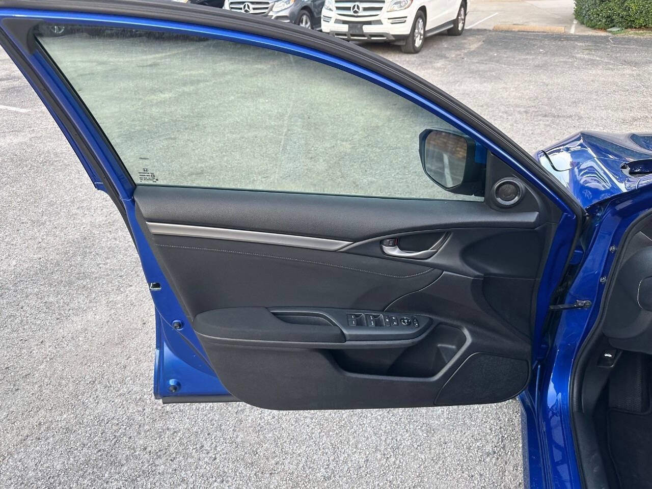 Used 2019 Honda Civic EX image 9