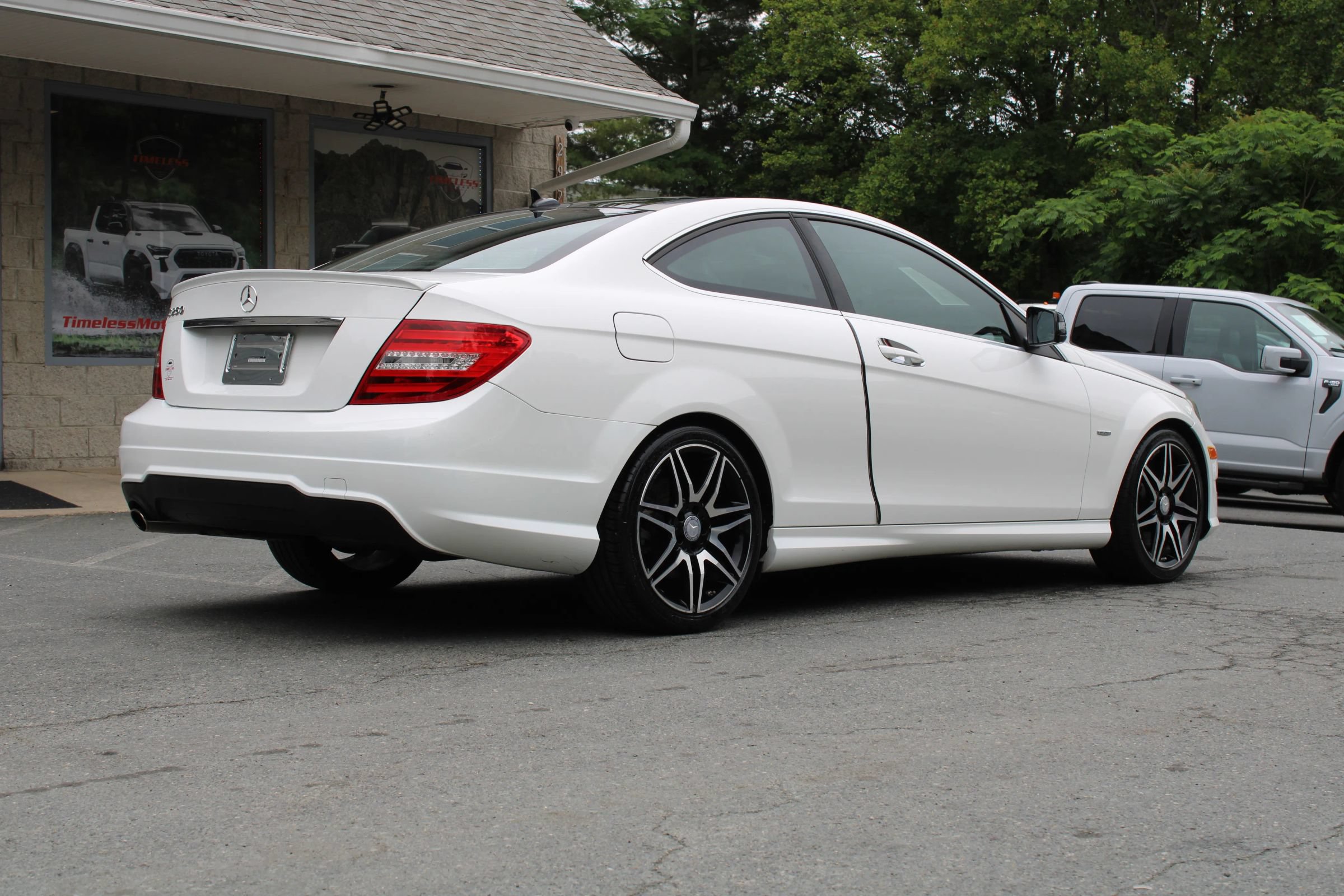 Used 2015 Mercedes-Benz C 250 Coupe w/ Sport Package image 6