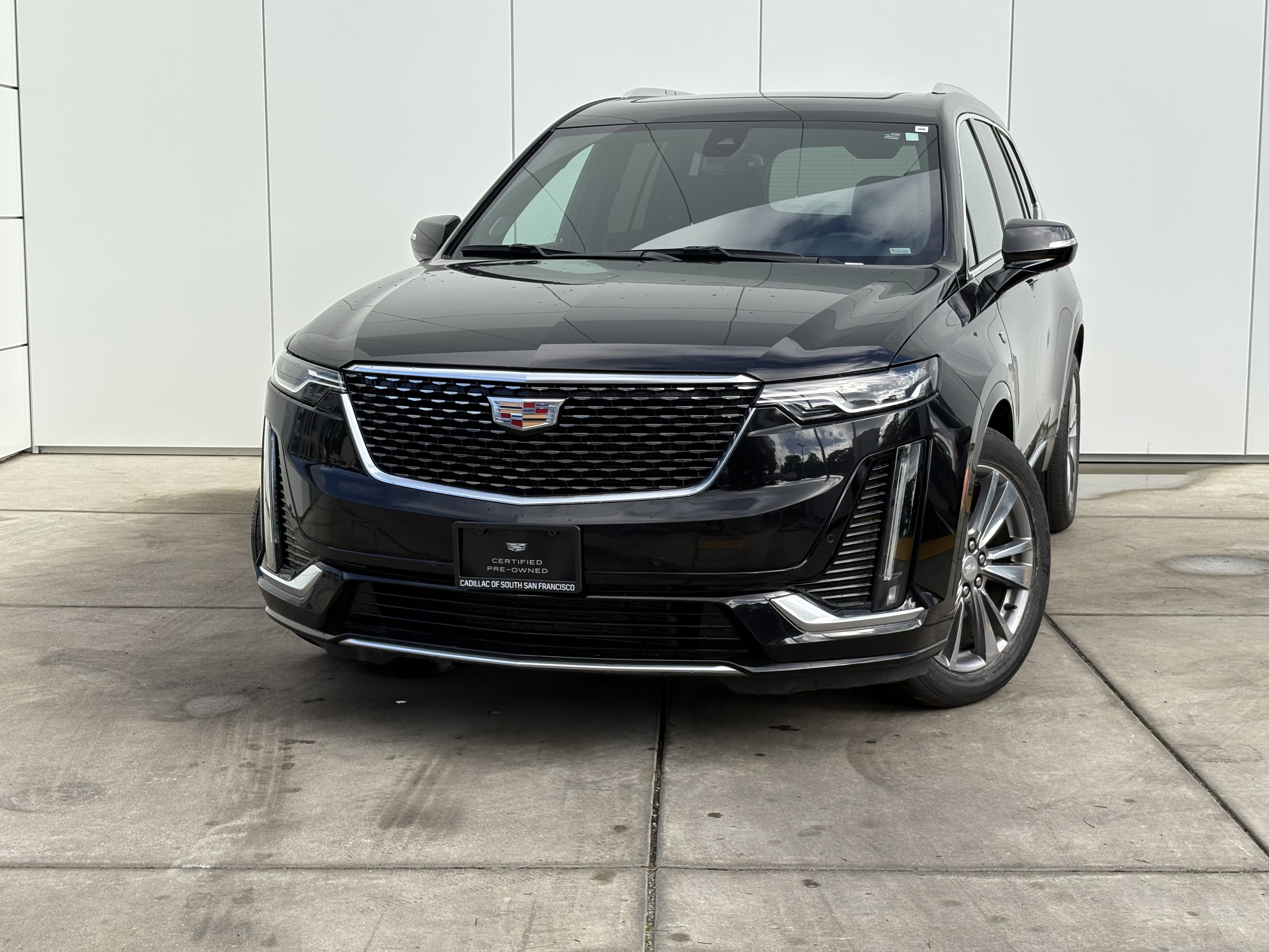 Certified 2024 Cadillac XT6 Premium Luxury image 1