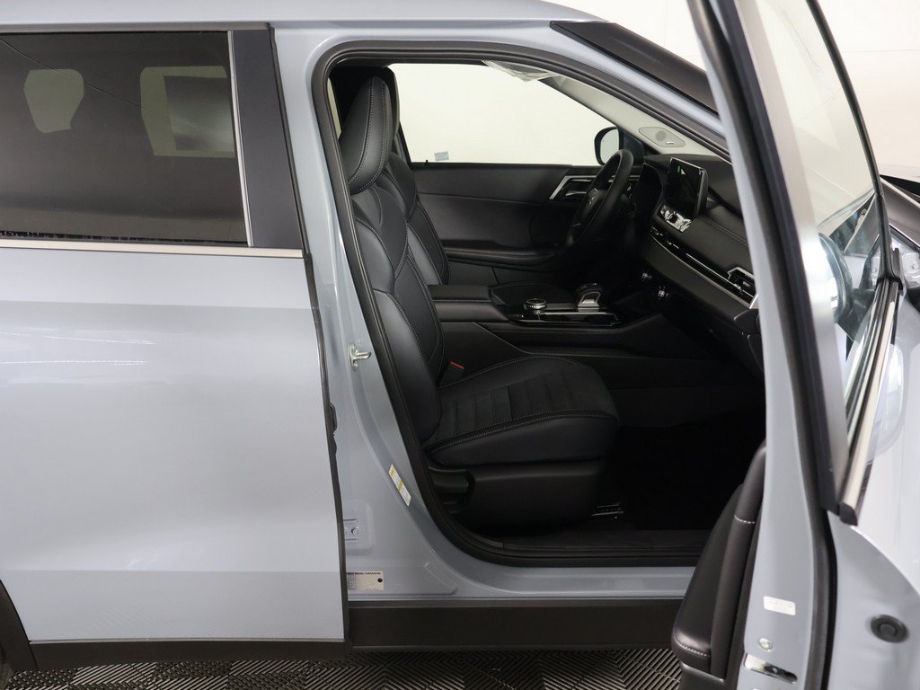 New 2026 Mitsubishi Outlander SE AWD/4WD image 28