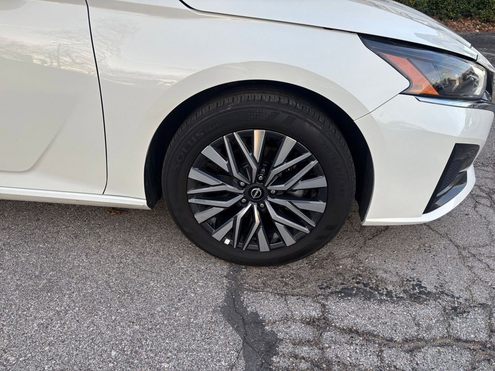 Used 2025 Nissan Altima 2.5 SV image 29