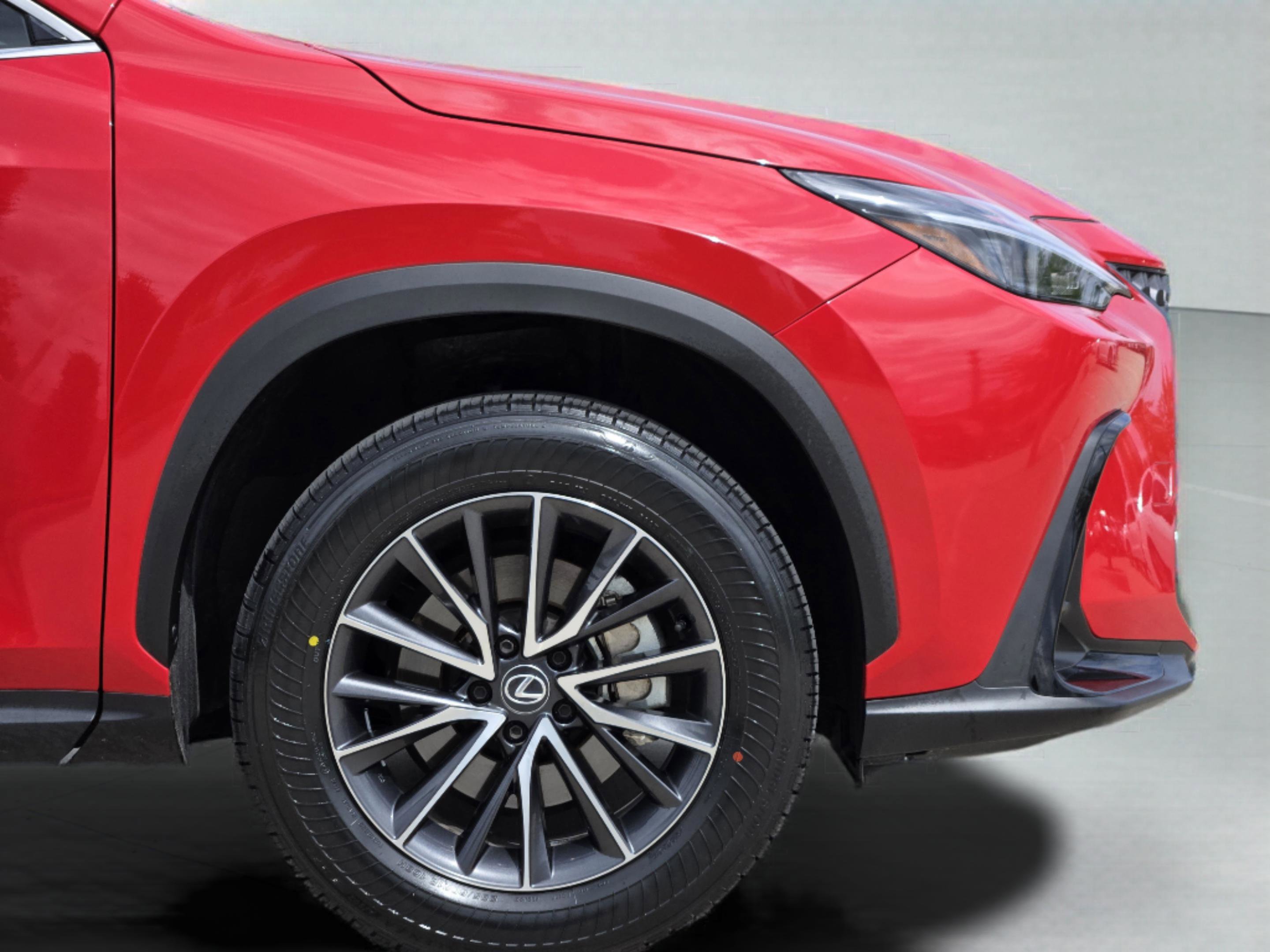 Used 2024 Lexus NX 250 FWD w/ Towing Package (2000 Lbs) image 30