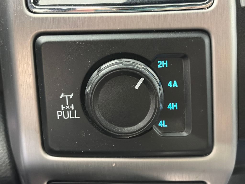 Used 2018 Ford F150 Platinum w/ Equipment Group 701A Luxury AWD/4WD image 23