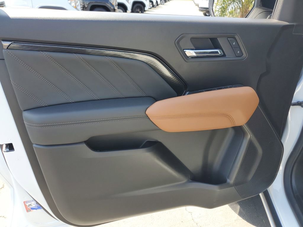 New 2026 GMC Canyon AT4 image 9