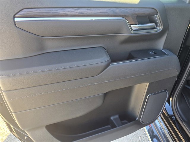 New 2026 GMC Sierra 1500 SLT image 11