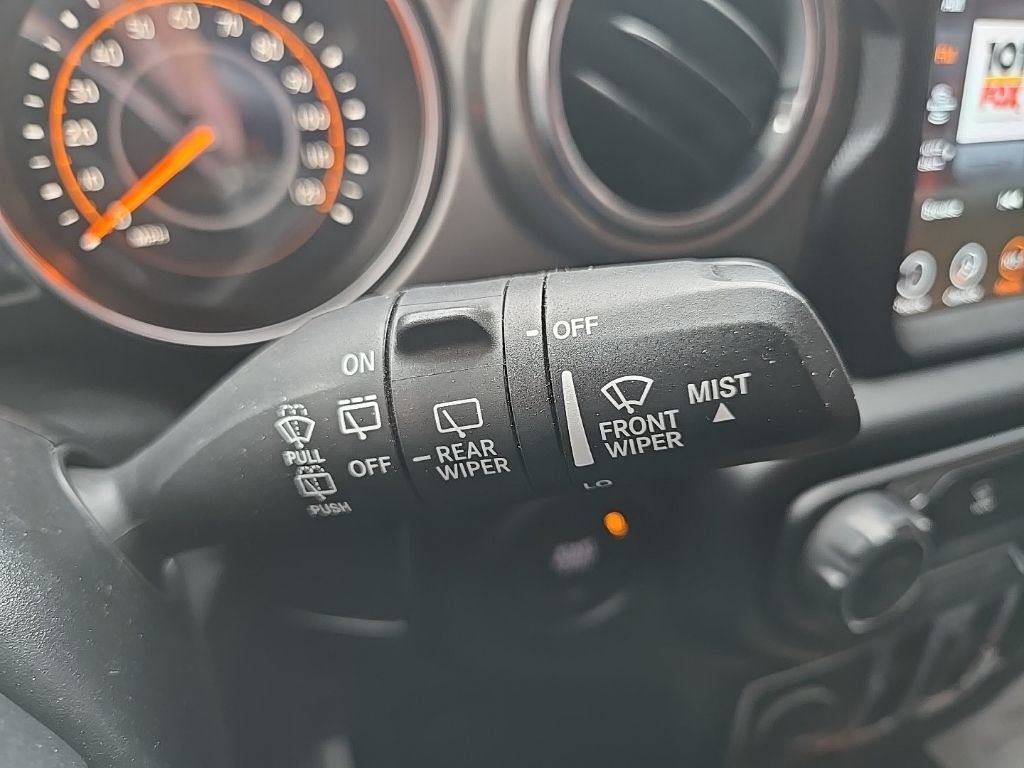 Used 2020 Jeep Wrangler Unlimited Sahara w/ Uconnect 4C Nav & Sound Group image 49