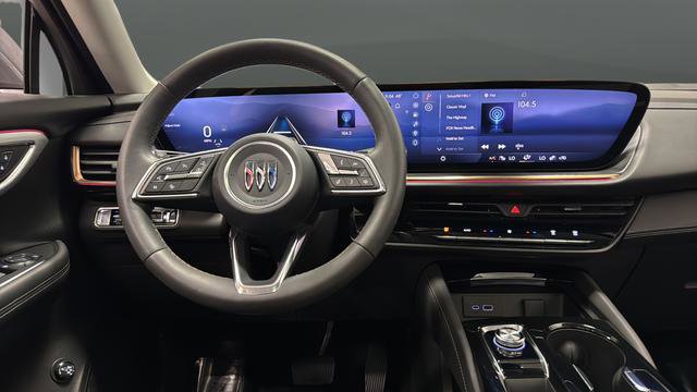 Used 2025 Buick Envision Avenir AWD/4WD image 11