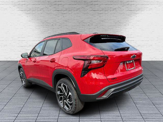New 2026 Chevrolet Trax RS w/ Driver Confidence Package FWD image 2