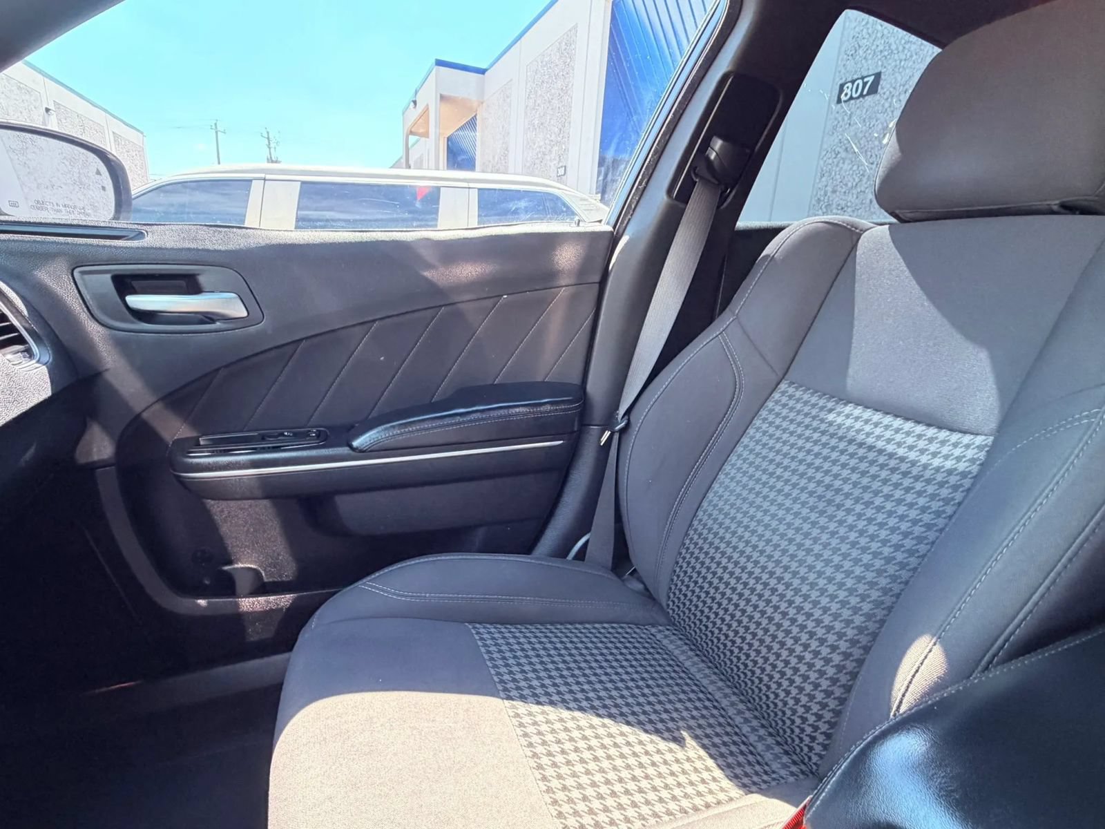 Used 2017 Dodge Charger SXT w/ Driver Confidence Group RWD image 13