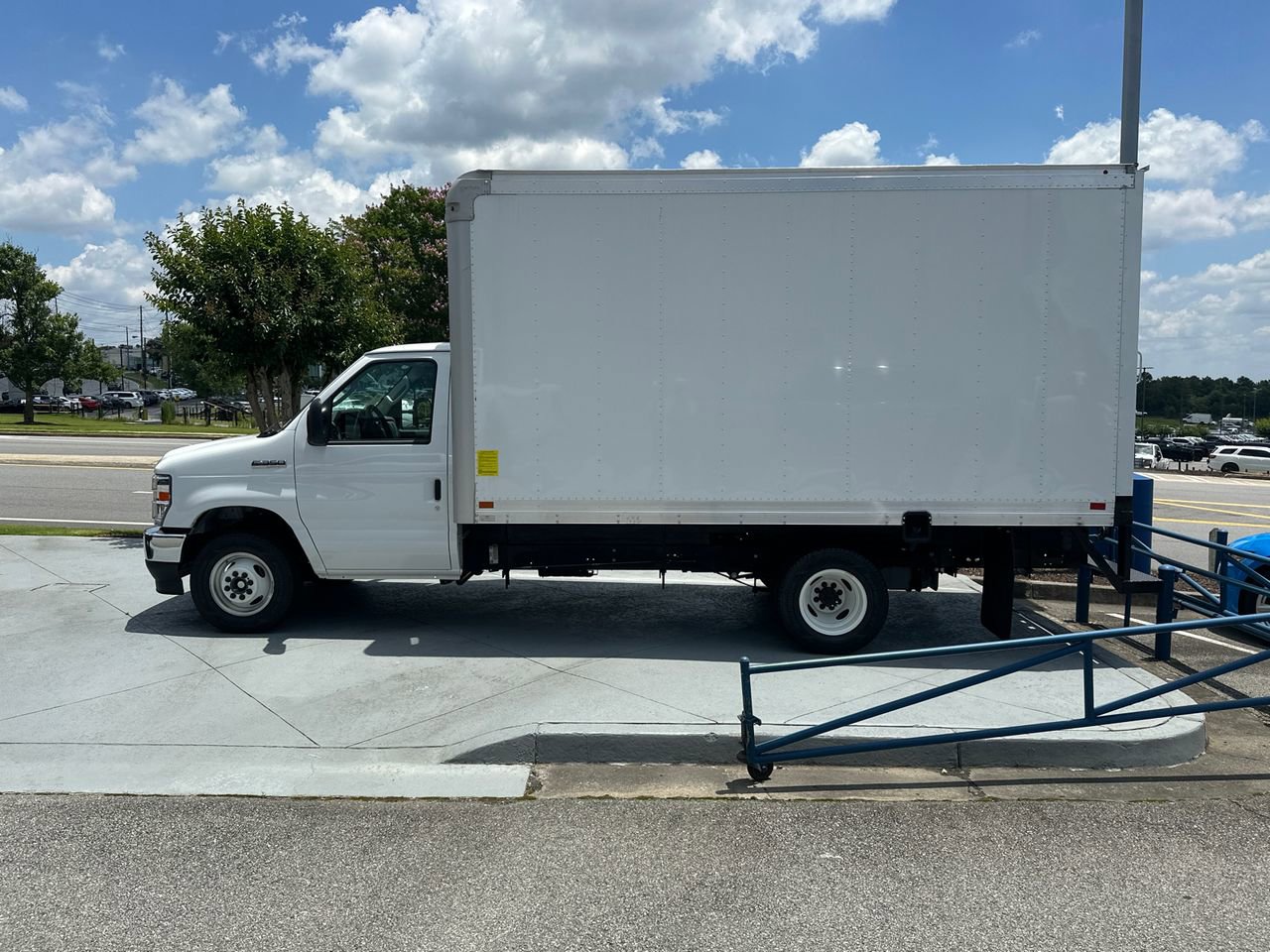New 2025 Ford E-350 and Econoline 350 Super Duty w/ Power Equipment Group image 8
