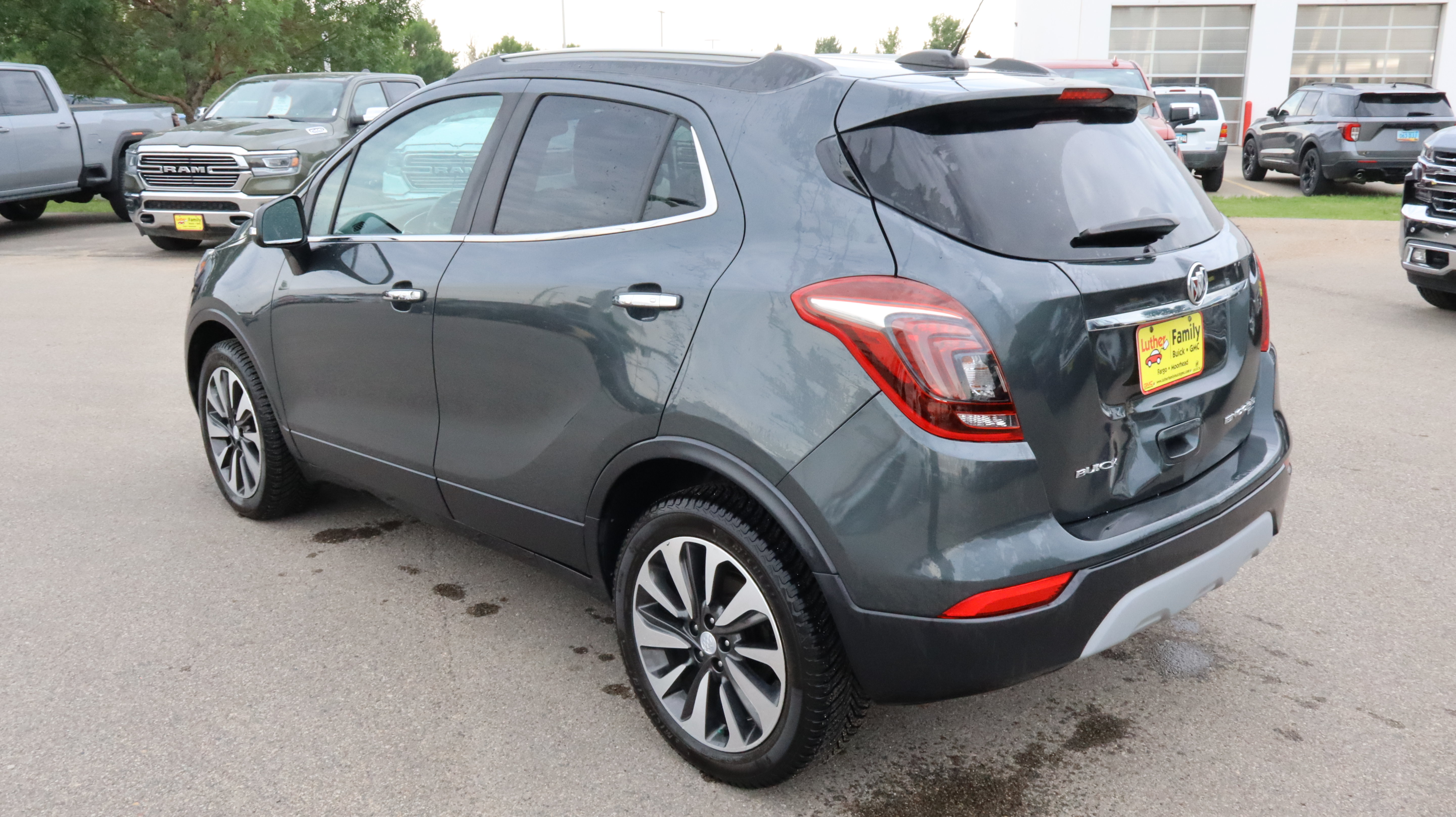 Used 2017 Buick Encore Essence AWD/4WD image 5