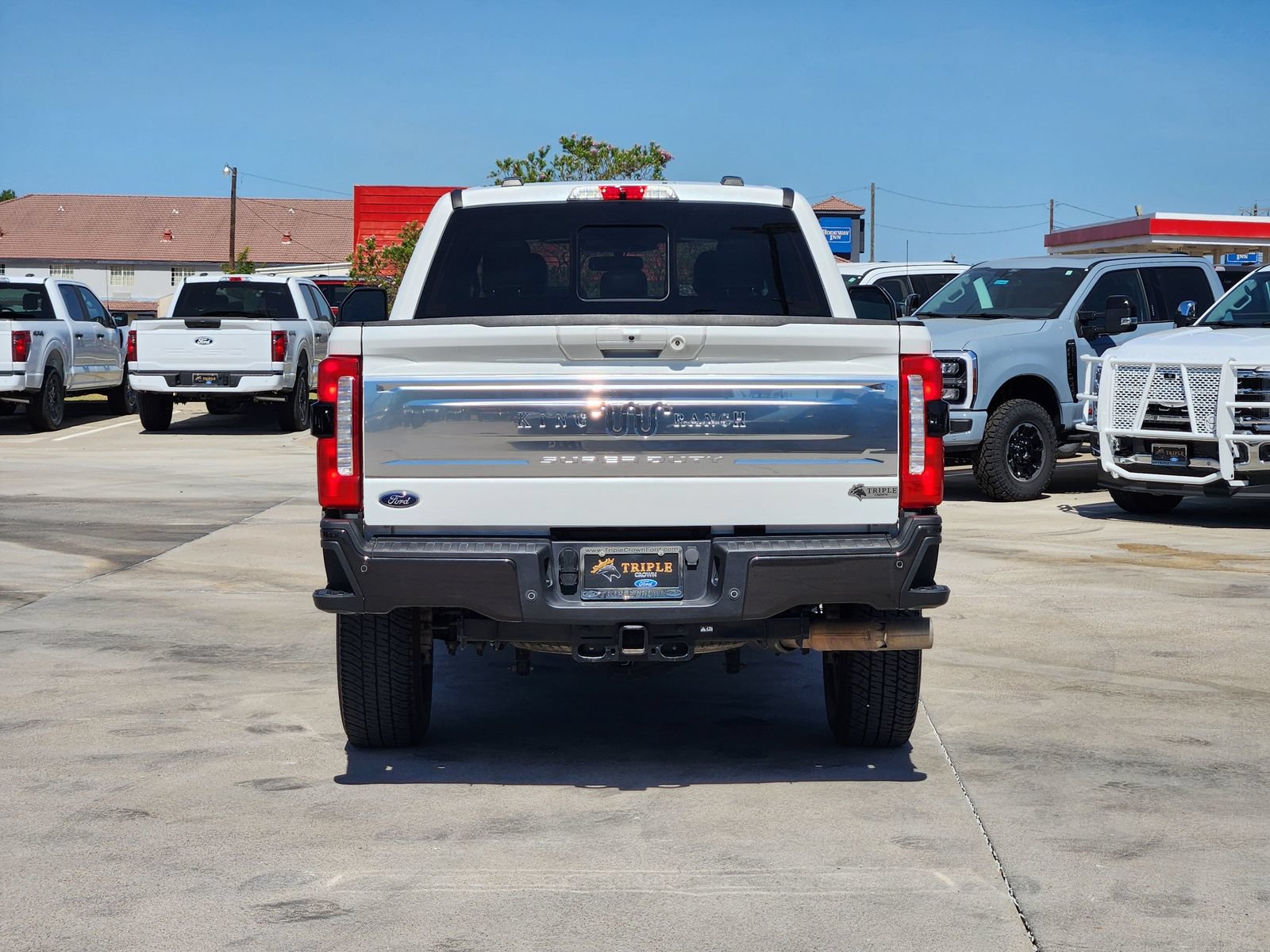 Certified 2024 Ford F250 King Ranch AWD/4WD image 8
