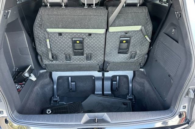 Used 2025 Toyota Sienna Limited image 18