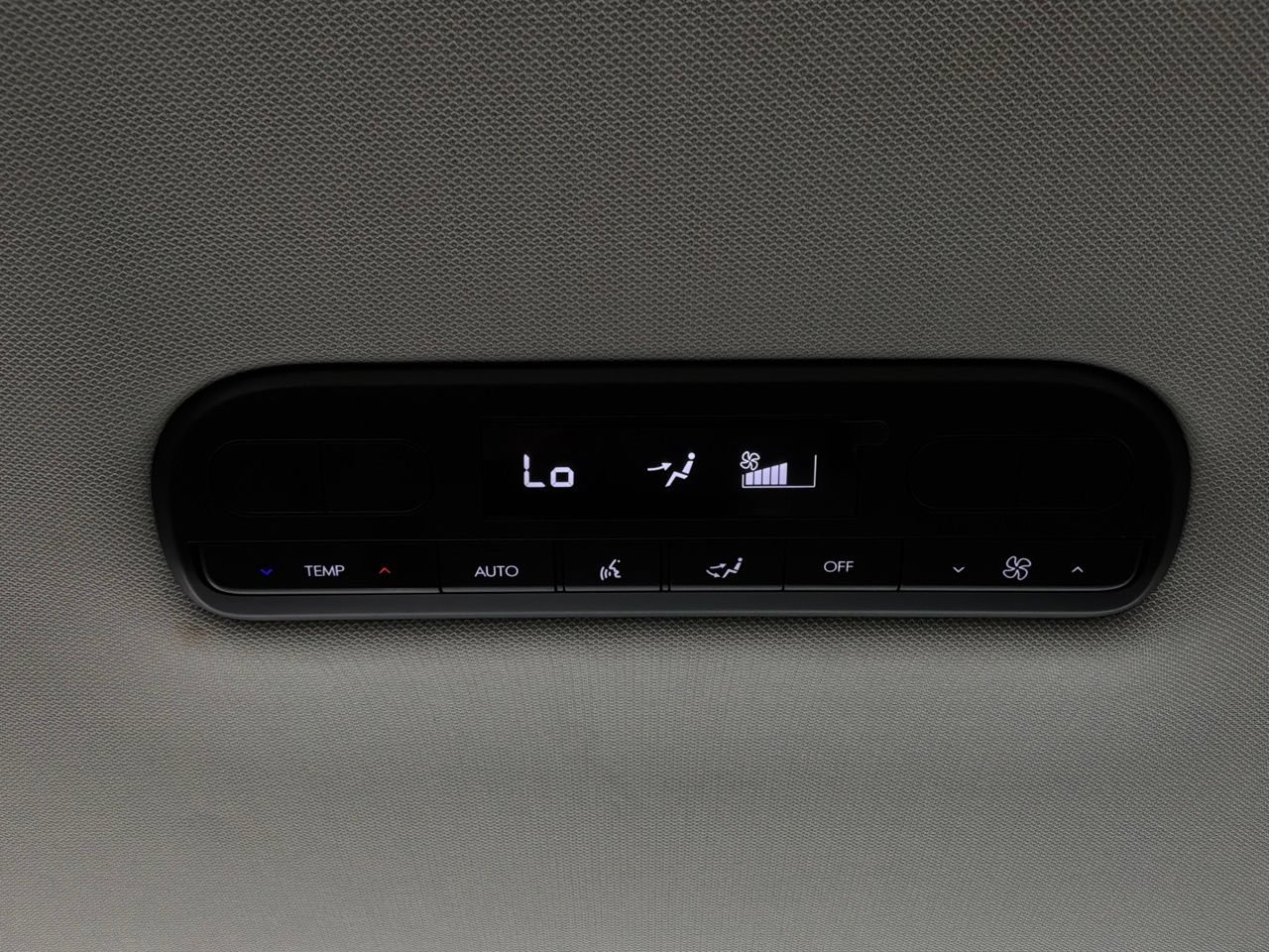 Used 2026 Hyundai Palisade SEL FWD image 16
