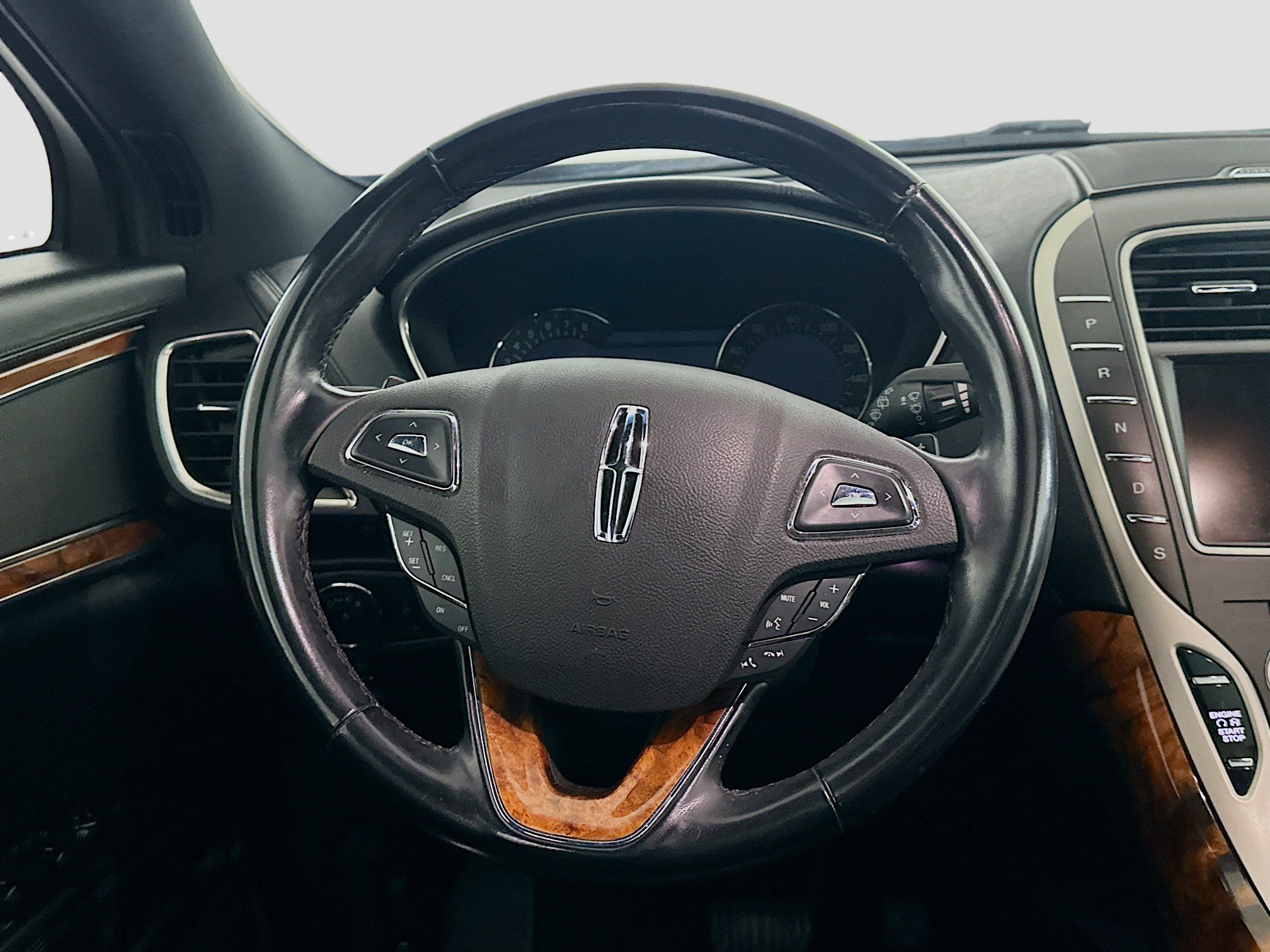 Used 2018 Lincoln MKX Reserve FWD image 18