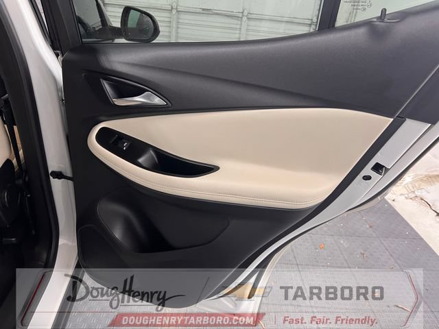 Used 2021 Buick Encore GX Essence w/ Advanced Technology Package FWD image 38