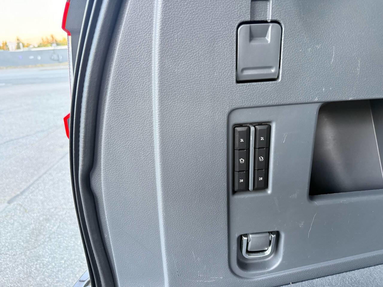 Used 2018 Lincoln Navigator Reserve AWD/4WD image 37