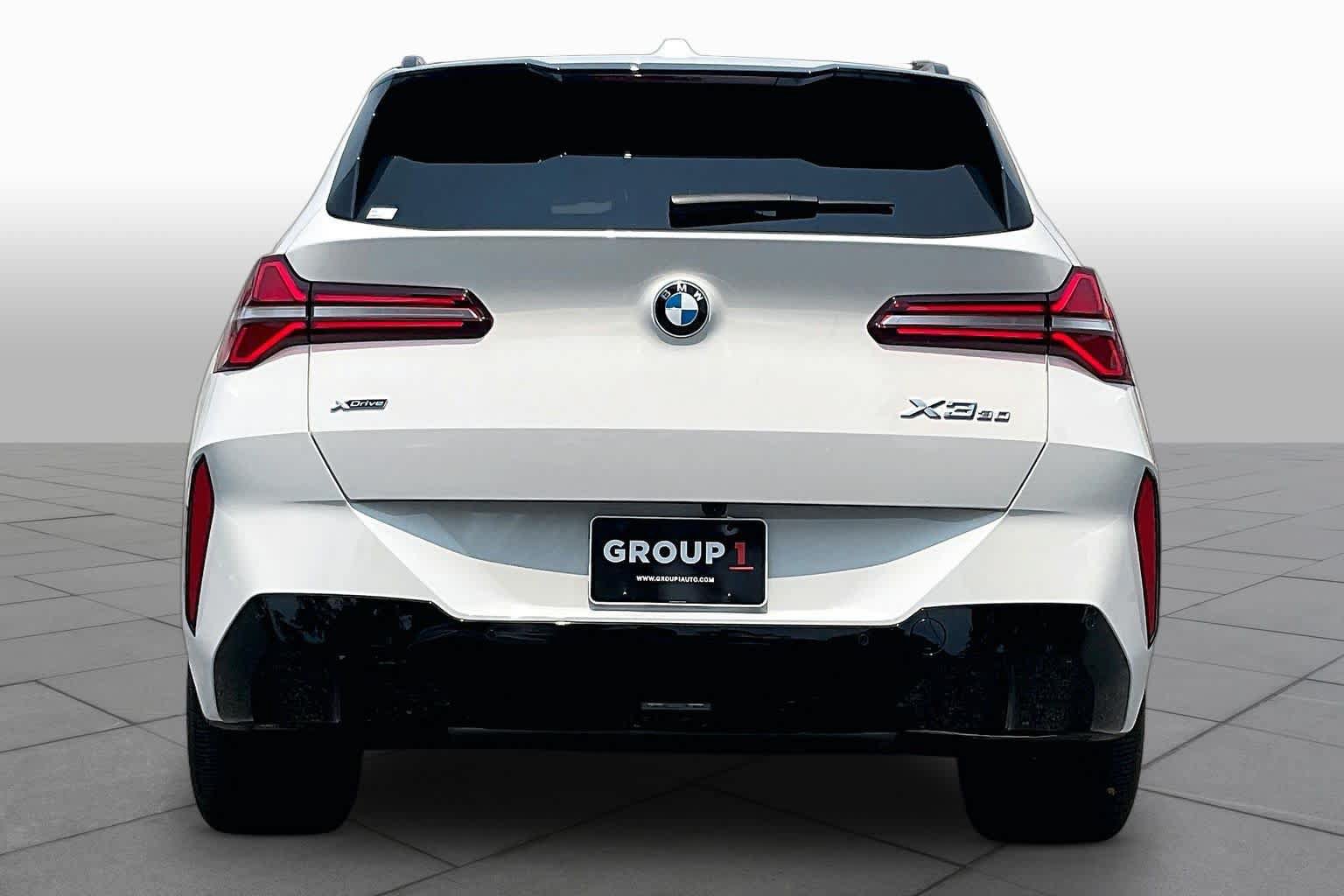 Used 2025 BMW X3 xDrive30i w/ Premium Package AWD/4WD image 4
