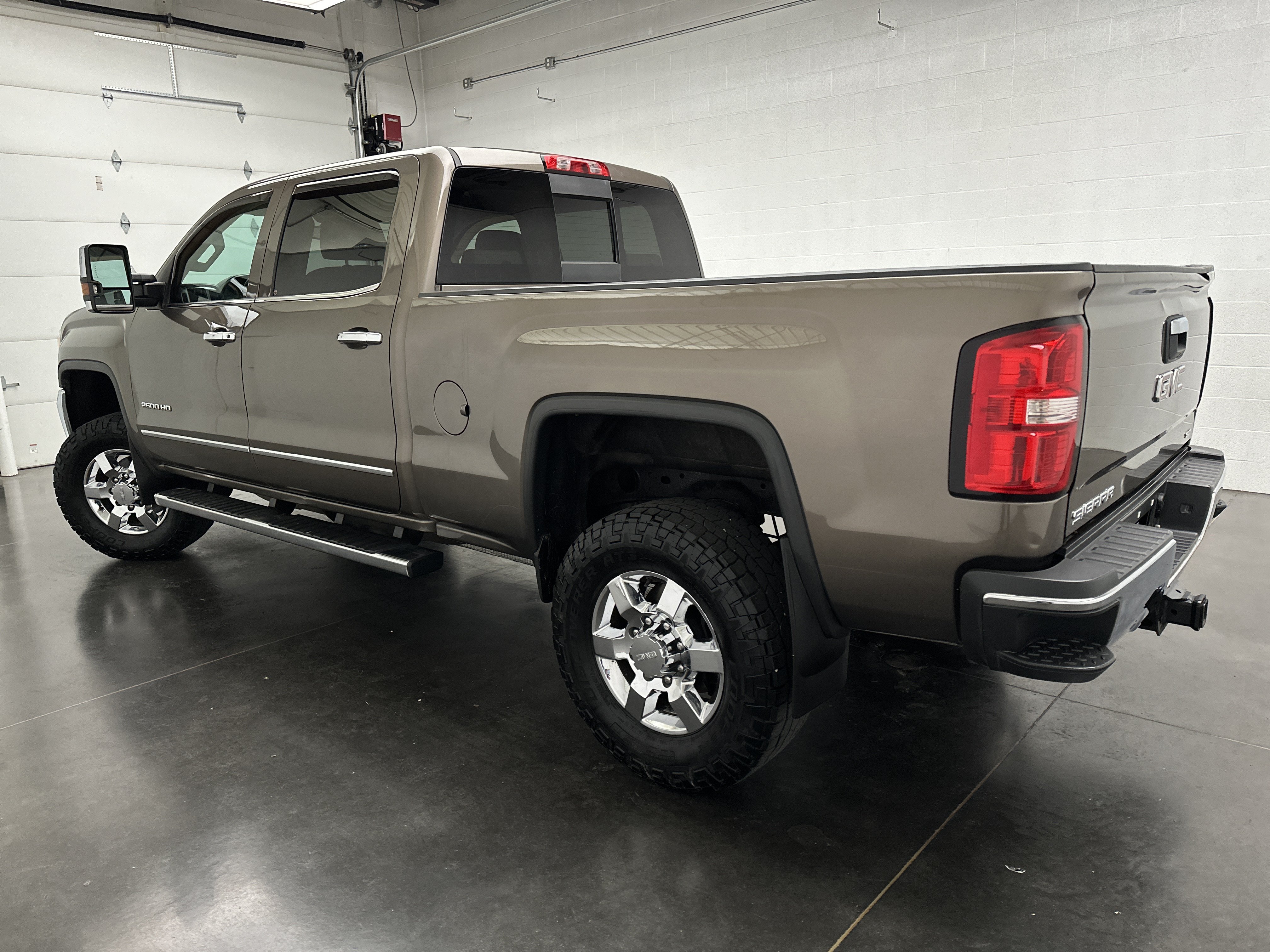 Used 2015 GMC Sierra 2500 SLT AWD/4WD image 7