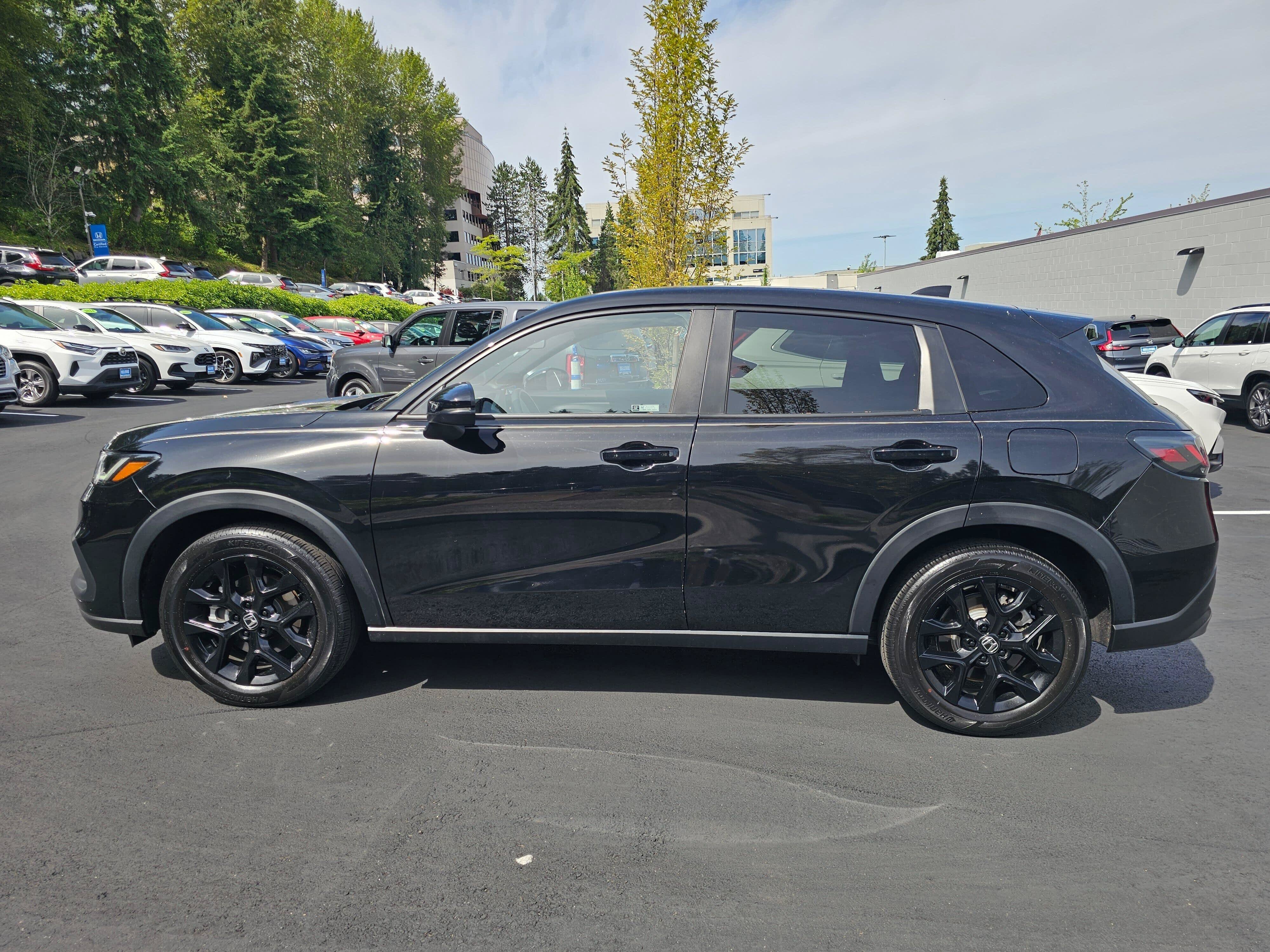 Used 2024 Honda HR-V Sport image 4