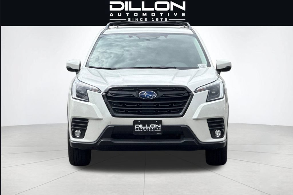 Used 2024 Subaru Forester Limited AWD/4WD image 9