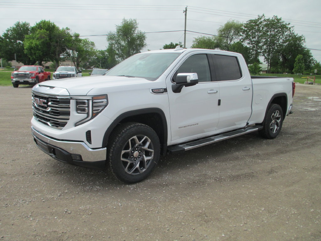 New 2026 GMC Sierra 1500 SLT w/ SLT Premium Plus Package AWD/4WD image 9