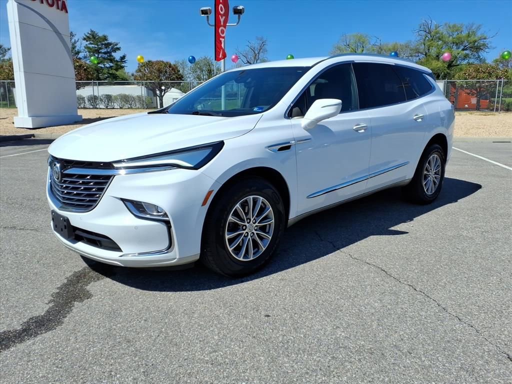 Used 2024 Buick Enclave Premium image 9