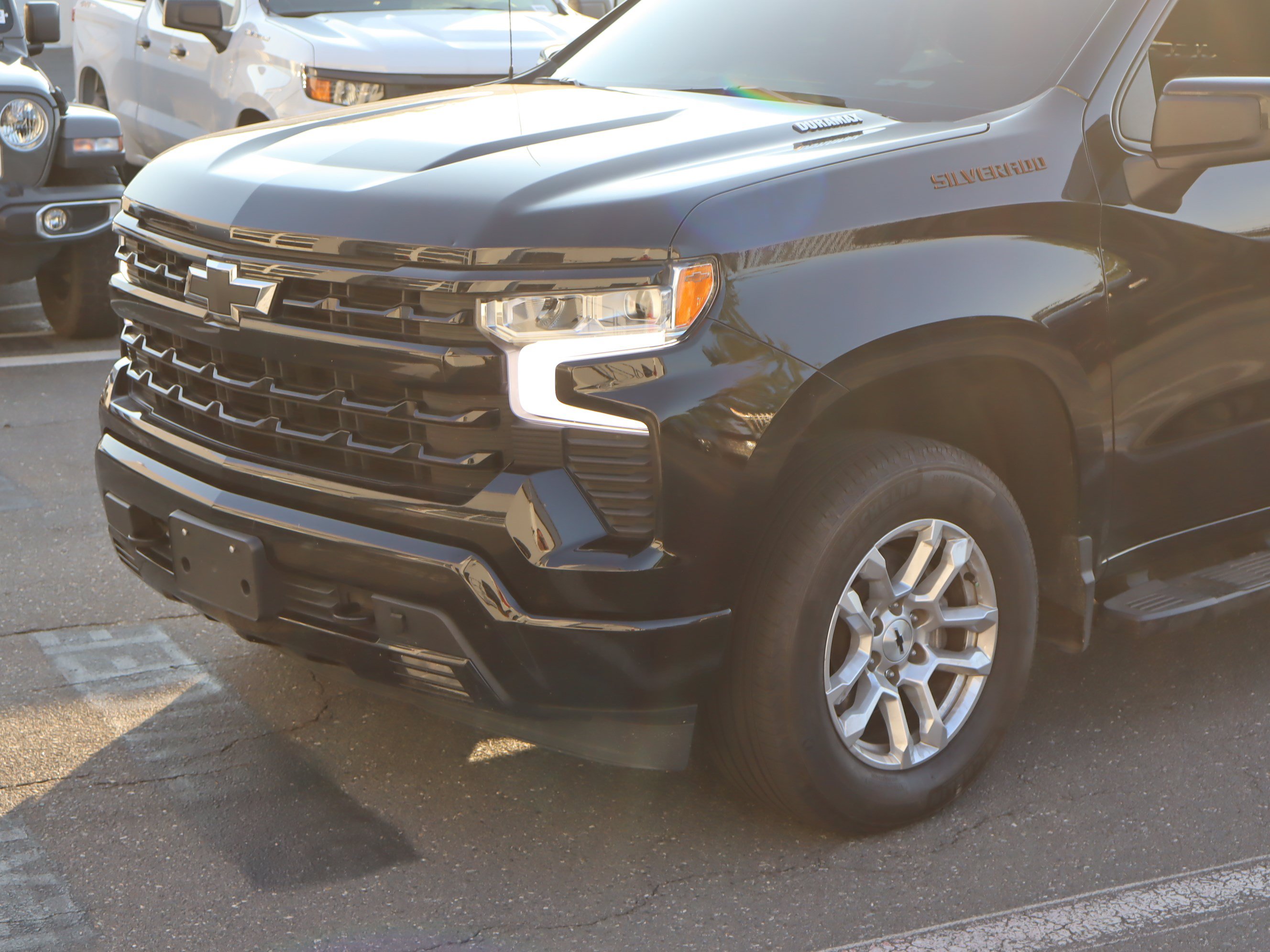 Used 2022 Chevrolet Silverado 1500 RST AWD/4WD image 6