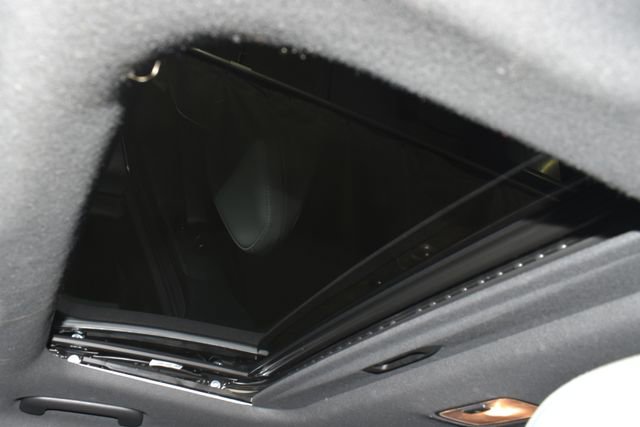 Used 2025 Hyundai Elantra Limited image 14