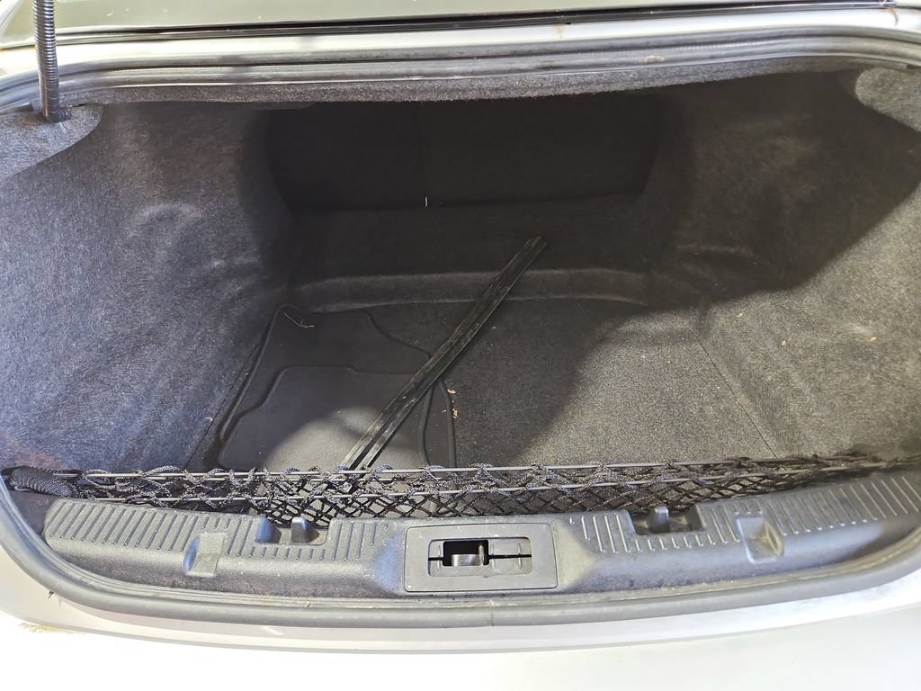 Used 2016 Ford Taurus Limited FWD image 22