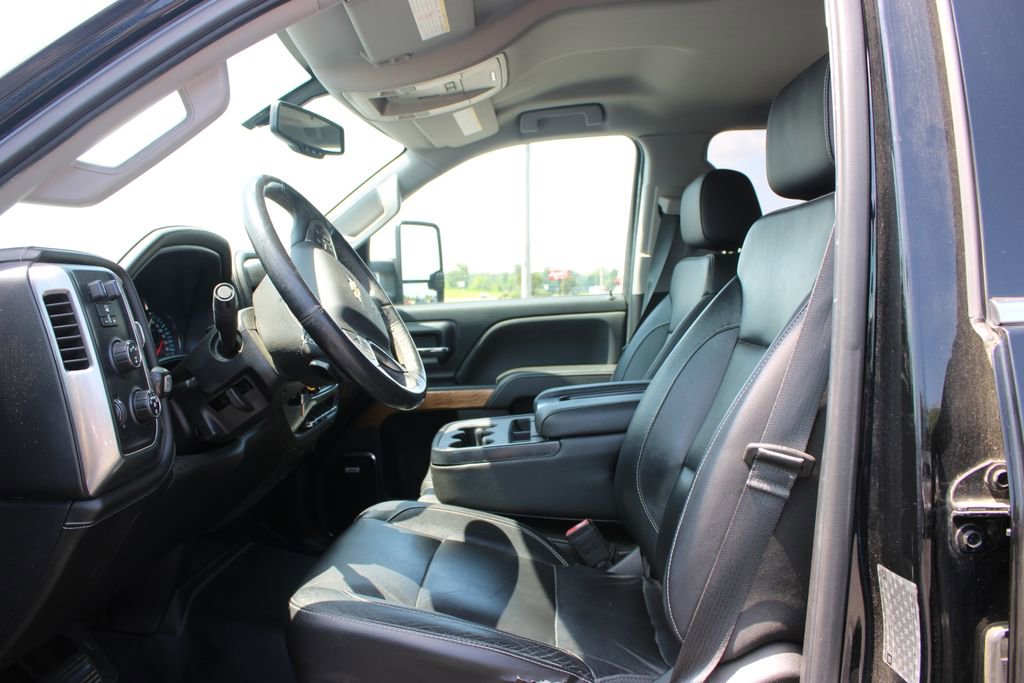 Used 2017 Chevrolet Silverado 3500 LTZ w/ Duramax Plus Package AWD/4WD image 18