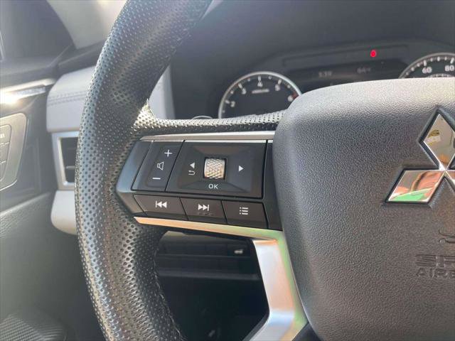 Used 2022 Mitsubishi Outlander SEL image 20