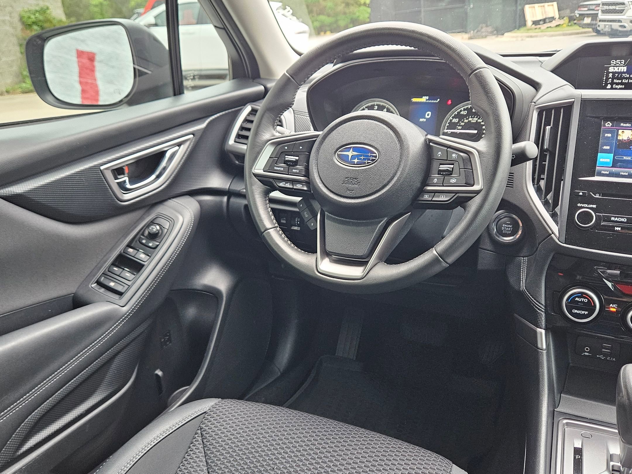 Used 2023 Subaru Forester Premium AWD/4WD image 9
